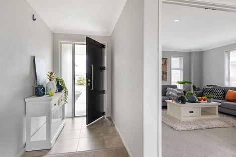 Photo of property in 24 Te Kio Crescent, Papamoa Beach, Papamoa, 3118