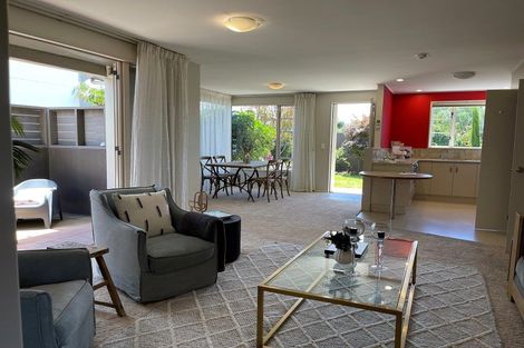 Photo of property in 82 Charles Street, Westshore, Napier, 4110