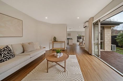 Photo of property in 2/69 Bowenvale Avenue, Cashmere, Christchurch, 8022