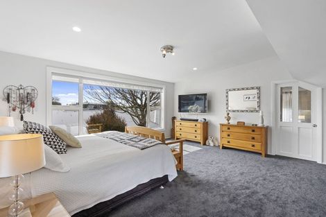 Photo of property in 9 Kennedys Bush Road, Halswell, Christchurch, 8025