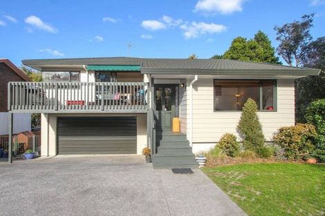 Photo of property in 10d Elliston Crescent, Stanmore Bay, Whangaparaoa, 0932