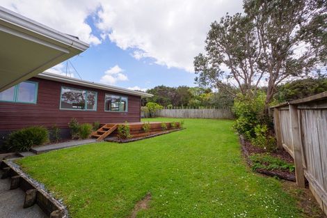 Photo of property in 21 Robinia Place, Snells Beach, 0920