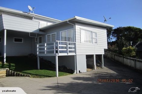 Photo of property in 287 Glenfield Road, Glenfield, Auckland, 0629