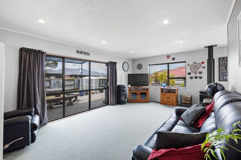 Photo of property in 140 Kelvin Grove Road, Kelvin Grove, Palmerston North, 4414