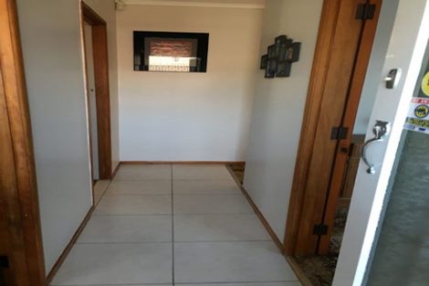 Photo of property in 2/33 Miles Avenue, Papatoetoe, Auckland, 2025