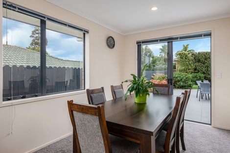 Photo of property in 9 Chelmsley Avenue, Henderson, Auckland, 0612
