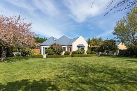 Photo of property in 4 Wilkinsons Road, Harewood, Christchurch, 8051