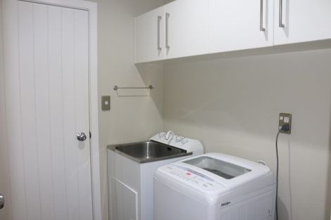 Photo of property in 65a Rosalie Terrace, Kelvin Grove, Palmerston North, 4414