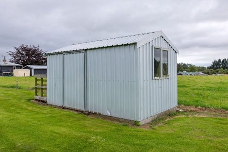 Photo of property in 55 Timaru Road, Waimate, 7924