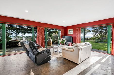 Photo of property in 88 Pipitiwai Drive, Helensville, Kaukapakapa, 0871