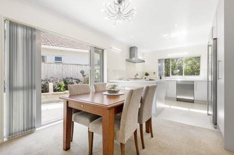 Photo of property in 89a Cambridge Terrace, Waterloo, Lower Hutt, 5011