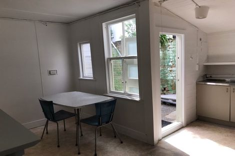 Photo of property in 20 Macdonald Crescent, Te Aro, Wellington, 6011