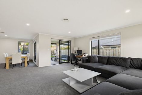 Photo of property in 14 Urumaraki Avenue, Helensville, 0800