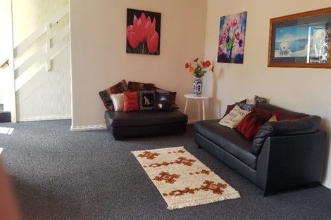 Photo of property in 100 Gibbons Street, Ebdentown, Upper Hutt, 5018