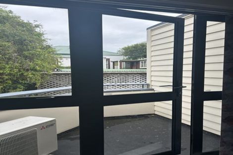 Photo of property in 29 Lawson Place, Mount Victoria, Wellington, 6011