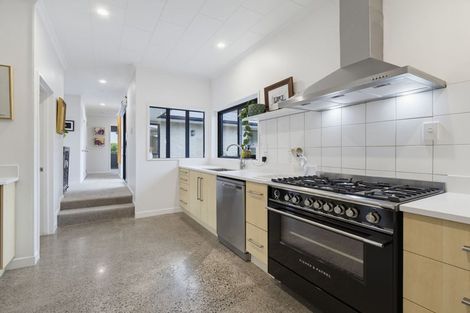 Photo of property in 15 Carter Drive, Pomare, Rotorua, 3015