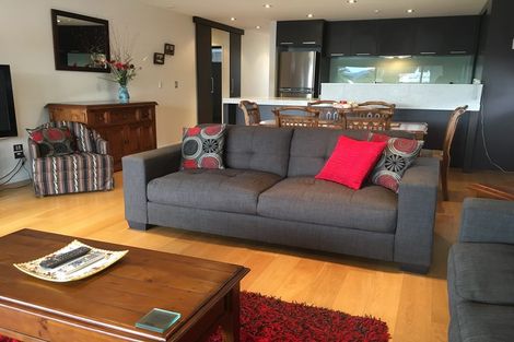 Photo of property in 10/30 London Quay, Picton, 7220