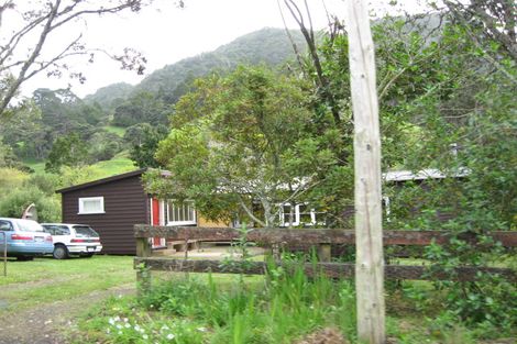 Photo of property in 33 Whatipu Road, Huia, Auckland, 0604