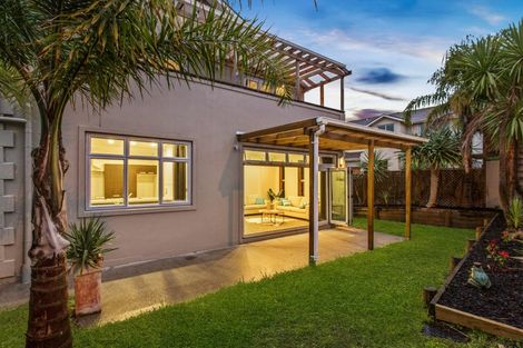 Photo of property in 7c Clearwater Cove, West Harbour, Auckland, 0618