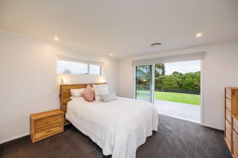 Photo of property in 61 Hartwell Drive, Kelvin Grove, Palmerston North, 4470