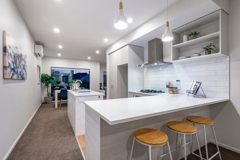 Photo of property in 40 Koreke Close, Kenepuru, Porirua, 5022