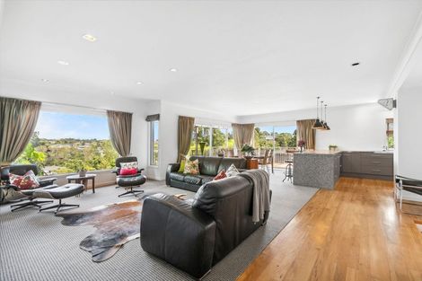 Photo of property in 117 Poplar Grove, Whalers Gate, New Plymouth, 4310