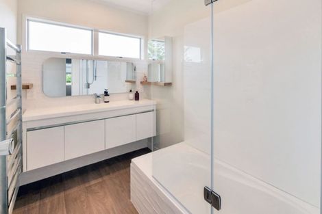 Photo of property in 77 Opaheke Road, Opaheke, Papakura, 2113