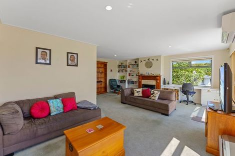 Photo of property in 2 Tui Crescent, Waikanae, 5036