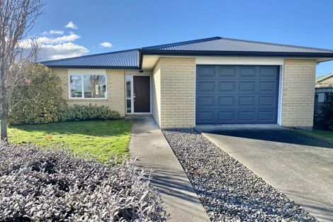 Photo of property in 4 Tararua Crescent, Carterton, 5713