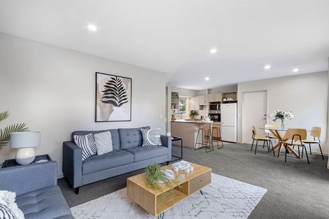 Photo of property in 2 Woodfield Lane, Redwood, Christchurch, 8051