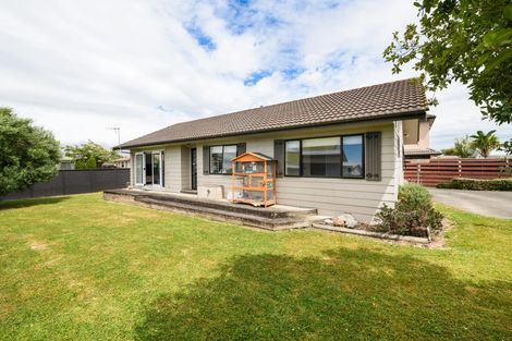 Photo of property in 57 Raglan Avenue, Cloverlea, Palmerston North, 4412