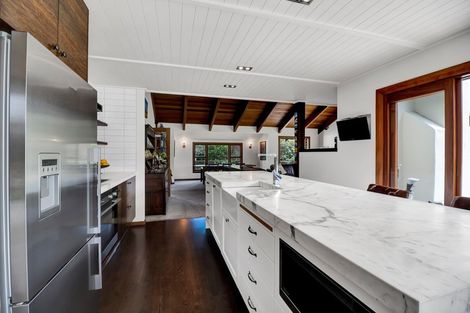 Photo of property in 331a Mangorei Road, Merrilands, New Plymouth, 4312