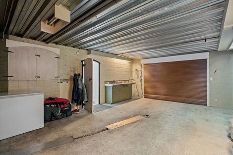 Photo of property in 9 Cypress Court, Kelvin Heights, Queenstown, 9300