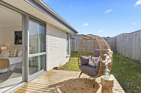 Photo of property in 11 Parton Road, Pukekohe, 2120