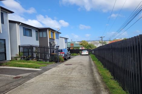 Photo of property in 10d Kelkirk Street, Kelston, Auckland, 0602
