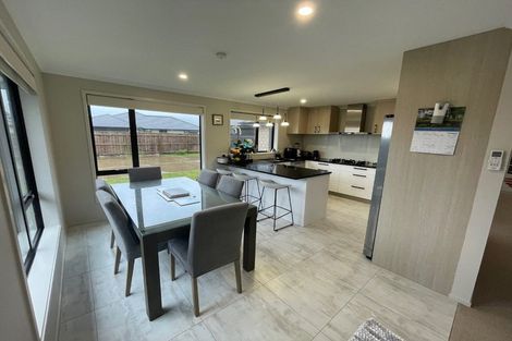 Photo of property in 20 Piharau Crescent, Hurdon, New Plymouth, 4310