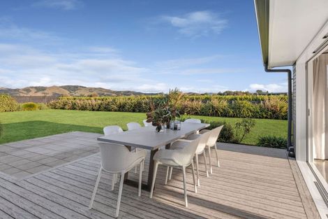 Photo of property in 14 Seachange Drive, Leamington, Cambridge, 3432