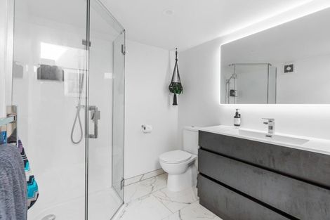 Photo of property in 31 Valley Road, Titirangi, Auckland, 0604