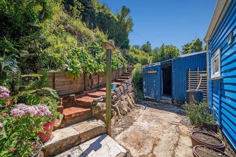 Photo of property in 17 Adderley Terrace, Ravensbourne, Dunedin, 9022