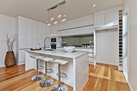 Photo of property in 18 Spyglass Street, Red Beach, 0932