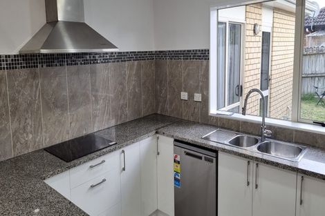 Photo of property in 37 Innisowen Place, Flat Bush, Auckland, 2019
