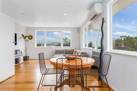 Photo of property in 16 Sasanof View, Ascot Park, Porirua, 5024