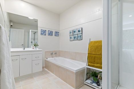 Photo of property in 41 Highcrest Heights, Westmorland, Christchurch, 8025