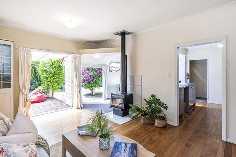 Photo of property in 60 Kirk Street, Otaki, 5512