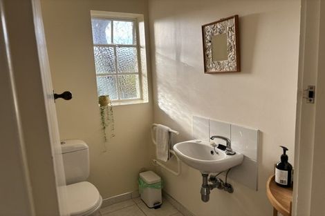 Photo of property in 5 Easdale Street, Kelburn, Wellington, 6012