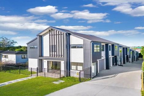 Photo of property in 1/2 Wood Street, Papakura, 2110