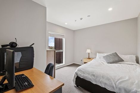 Photo of property in 8/147 Albany Highway, Unsworth Heights, Auckland, 0632