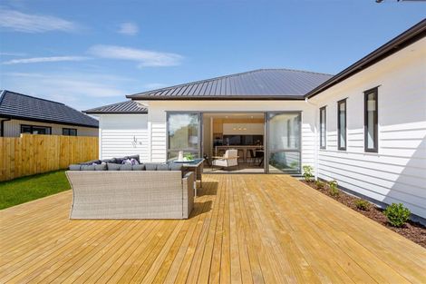 Photo of property in 10 Cutfield Lane, Kumeu, 0810