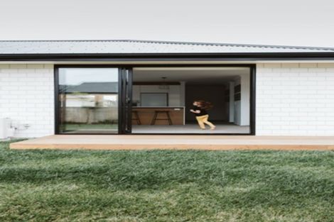 Photo of property in 68 Cowling Road, Hurdon, New Plymouth, 4310