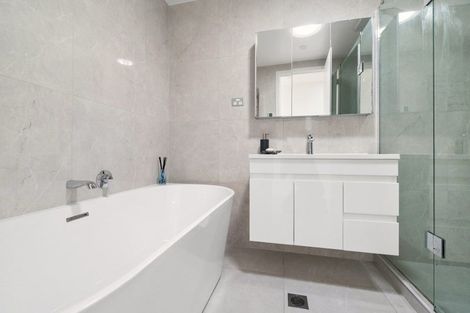 Photo of property in 10b Windlass Street, Long Bay, Auckland, 0630